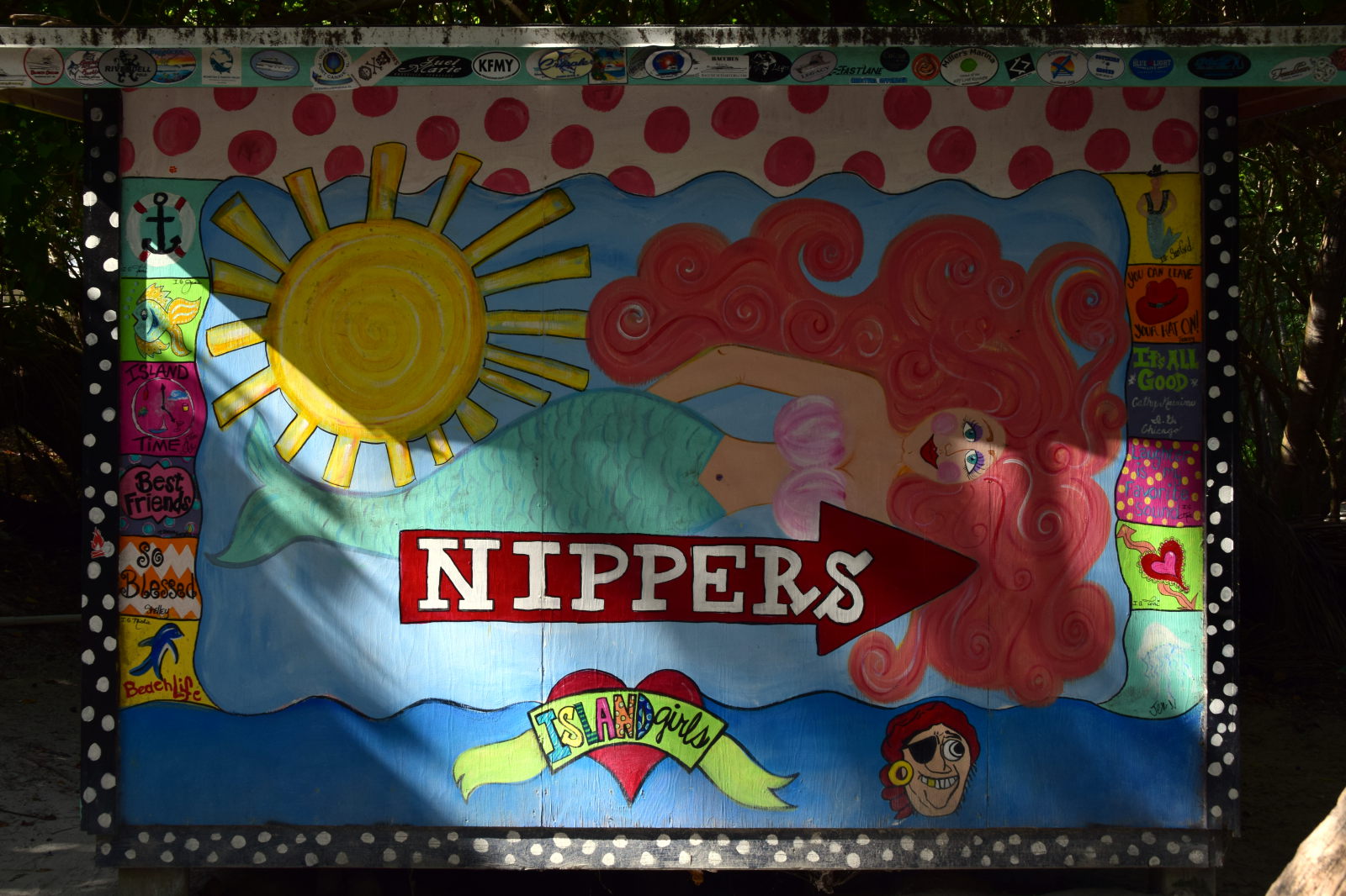 Nippers Bar Great Guana
